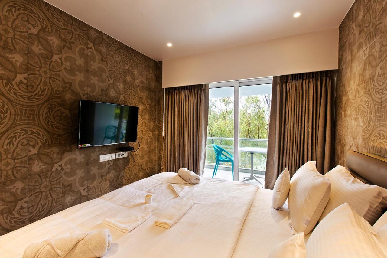 Hotel Millennium Park 潘奇加尼 外观 照片